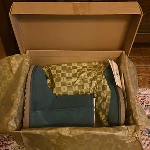 Ugg Classic Short Boots